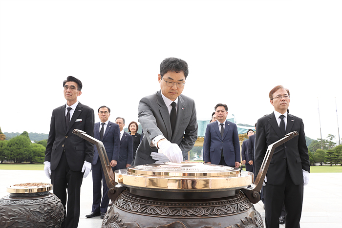 국립대전현충원 참배 이미지4