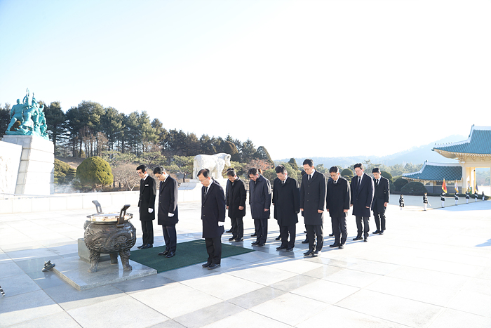 2024년 새해 국립대전현충원 참배 이미지2