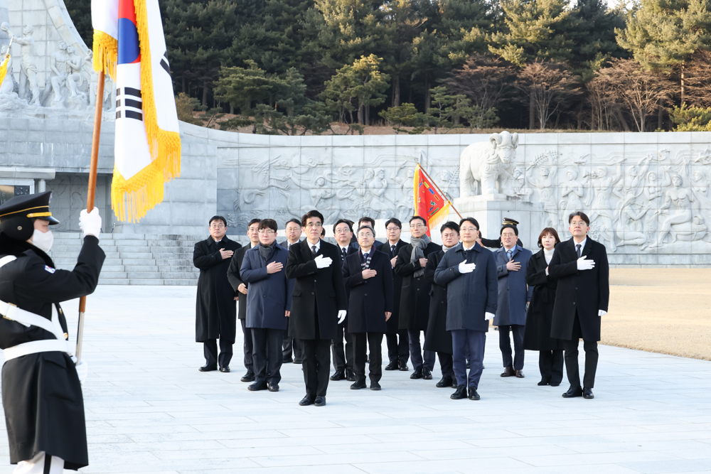 2026년 새해 국립대전현충원 참배 이미지5